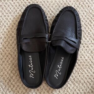 Matisse Porta black loafers size 9